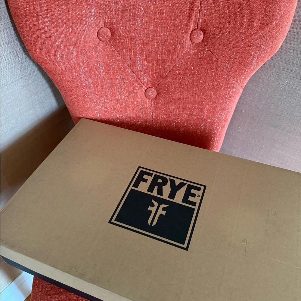 NWT Frye Camryn Leather Tall Boots in banana - Picture 11 of 13